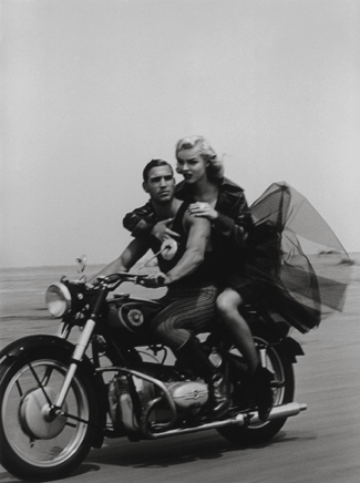 Eva Herzigova & John Foster-Arles 1992.jpg